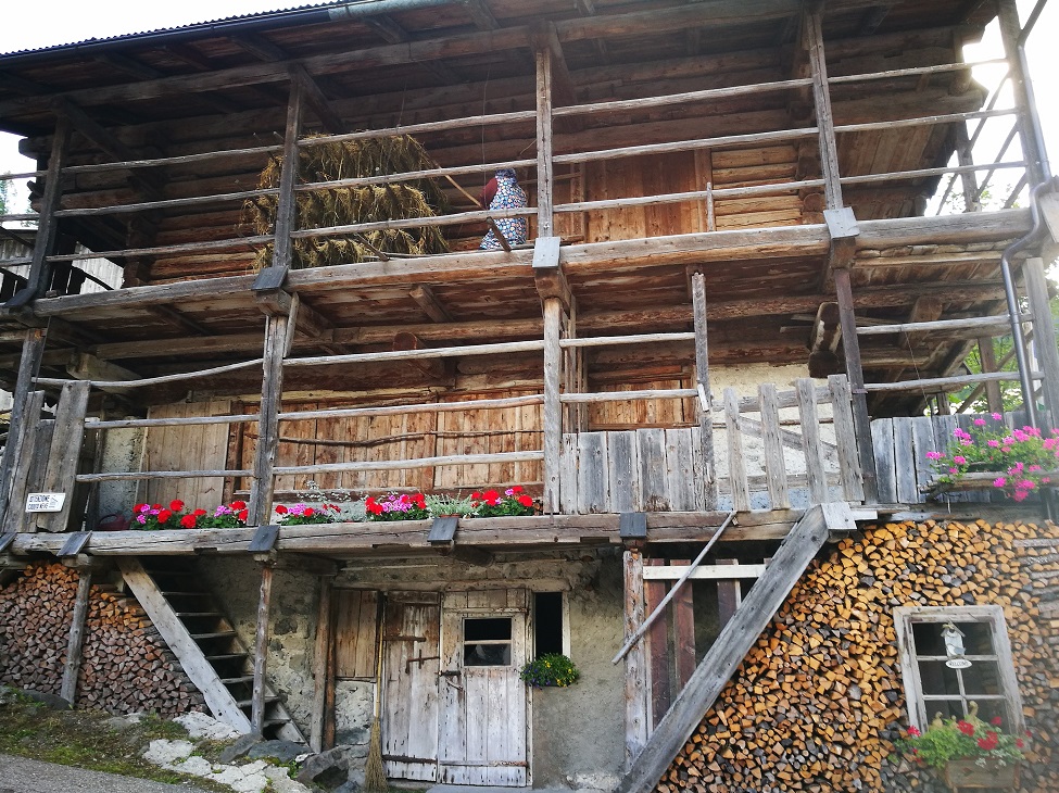 I tipici fienili di Sottoguda