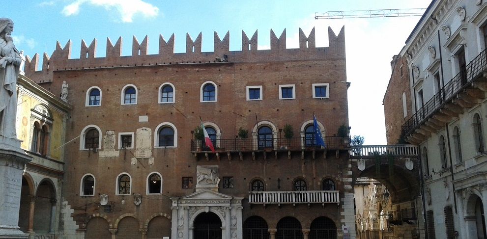Piazza dei Signori a Verona