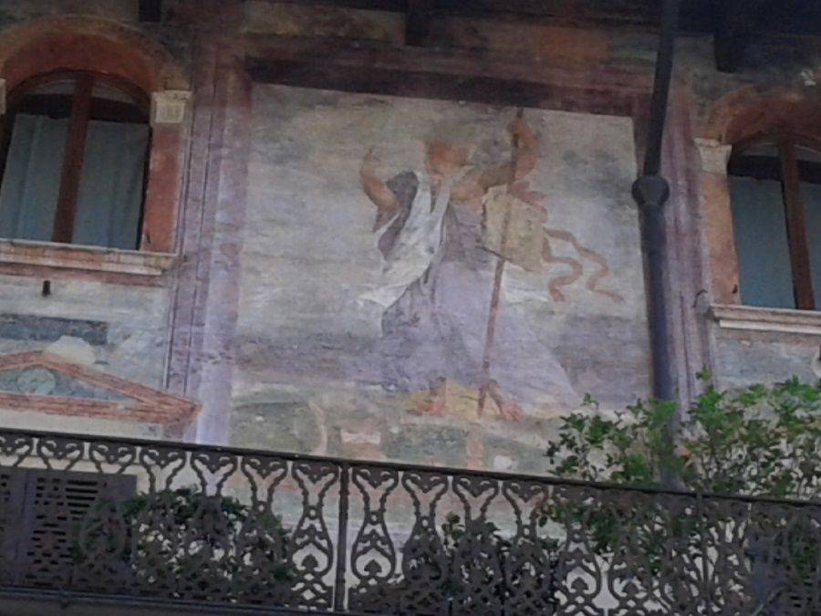 Affreschi in Piazza delle Erbe a Verona