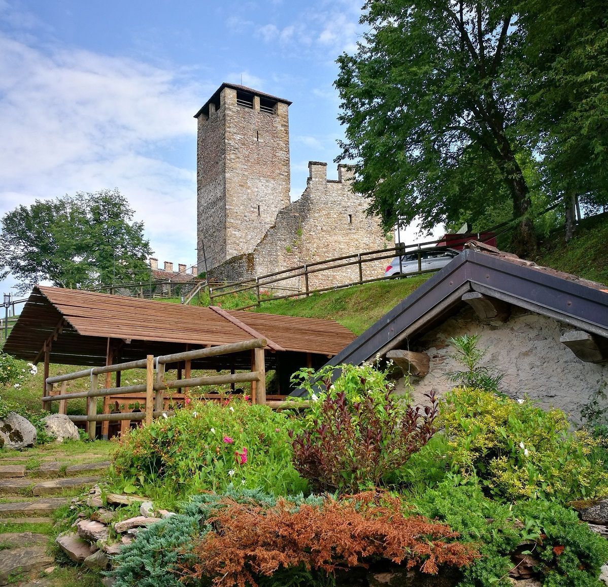 Castello Zumelle Torre