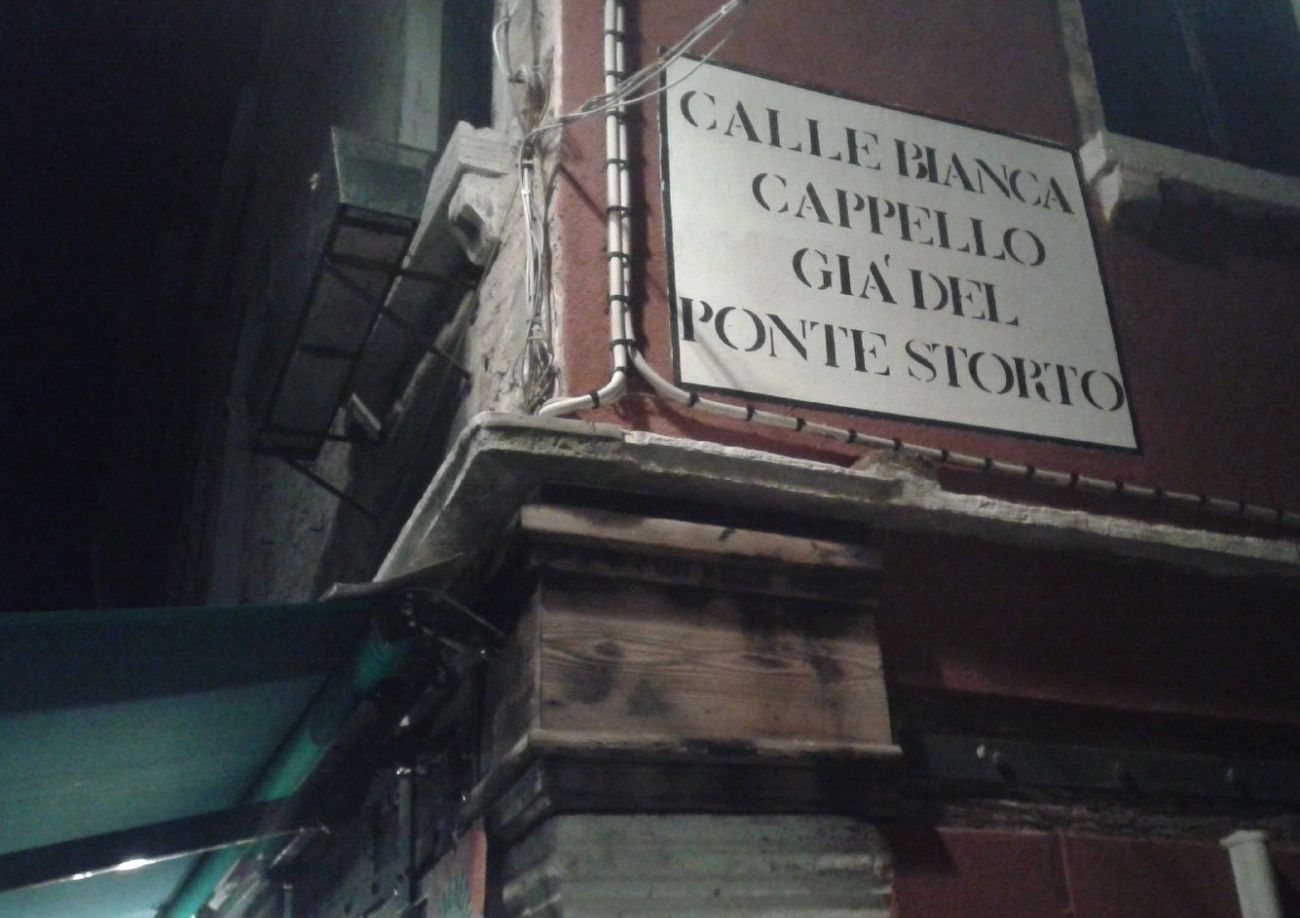 Calle Bianca Cappello