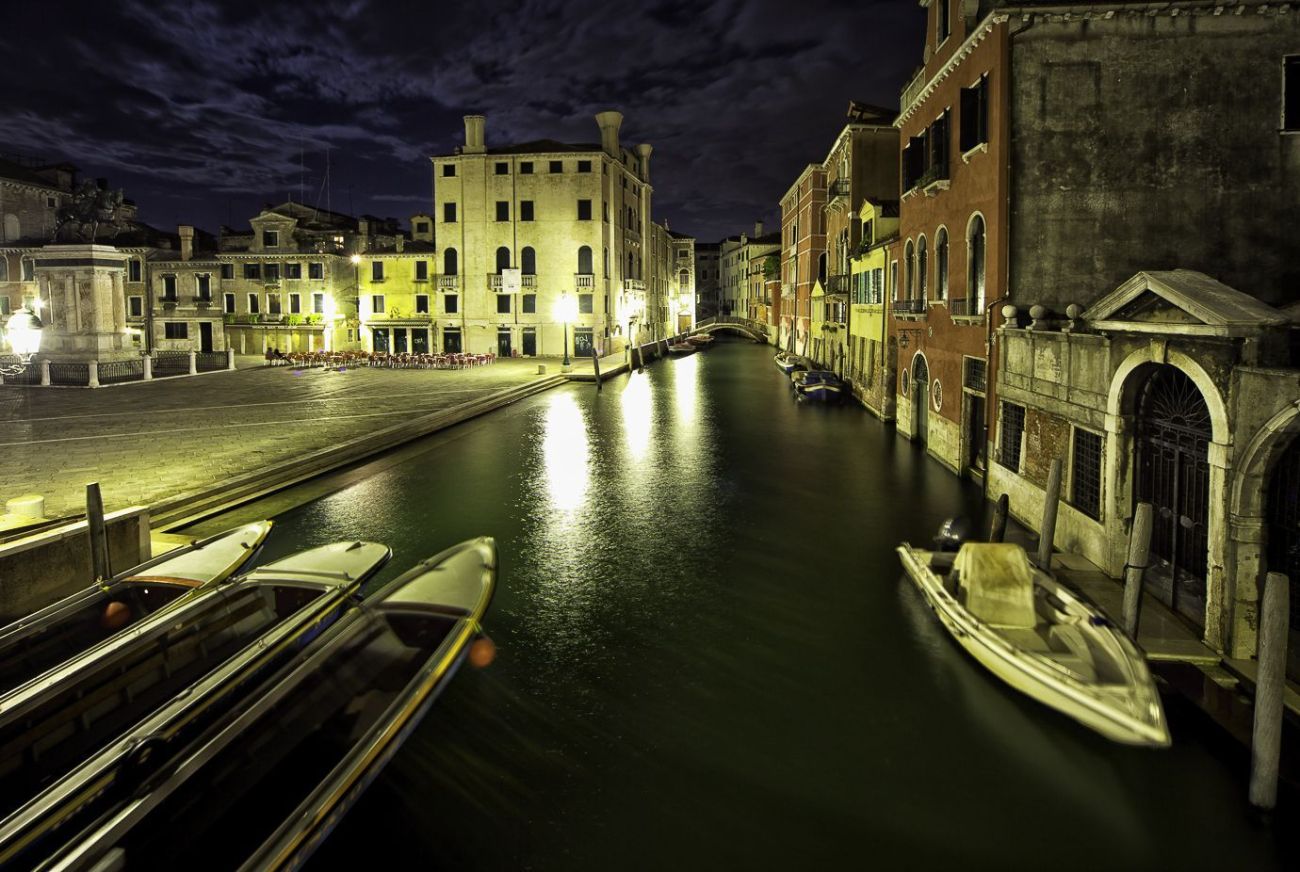Rio dei Mendicati - Notturna - Venezia - by Sandro Bonaldo