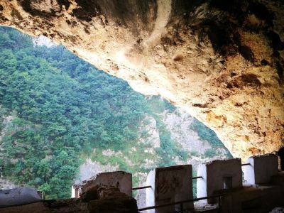 Il Covolo di Butistone; il castello nella roccia di Cismon del Grappa