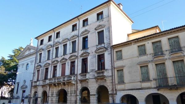 Palazzi di Borgo Cavour